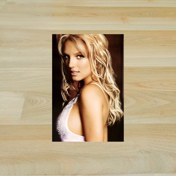 Britney Spears Queen of Pop 4x6 Portraits 8pc set - Picture 7 of 9